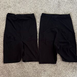 Black Maternity Yoga Shorts (set of 2)